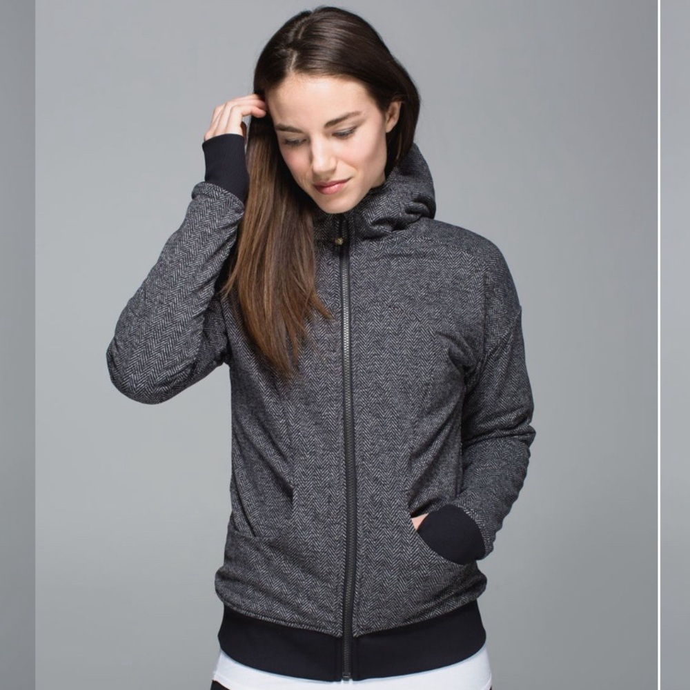 Lululemon Embrace Hoodie *Luscious
Giant Herringbone Black Heathered Black